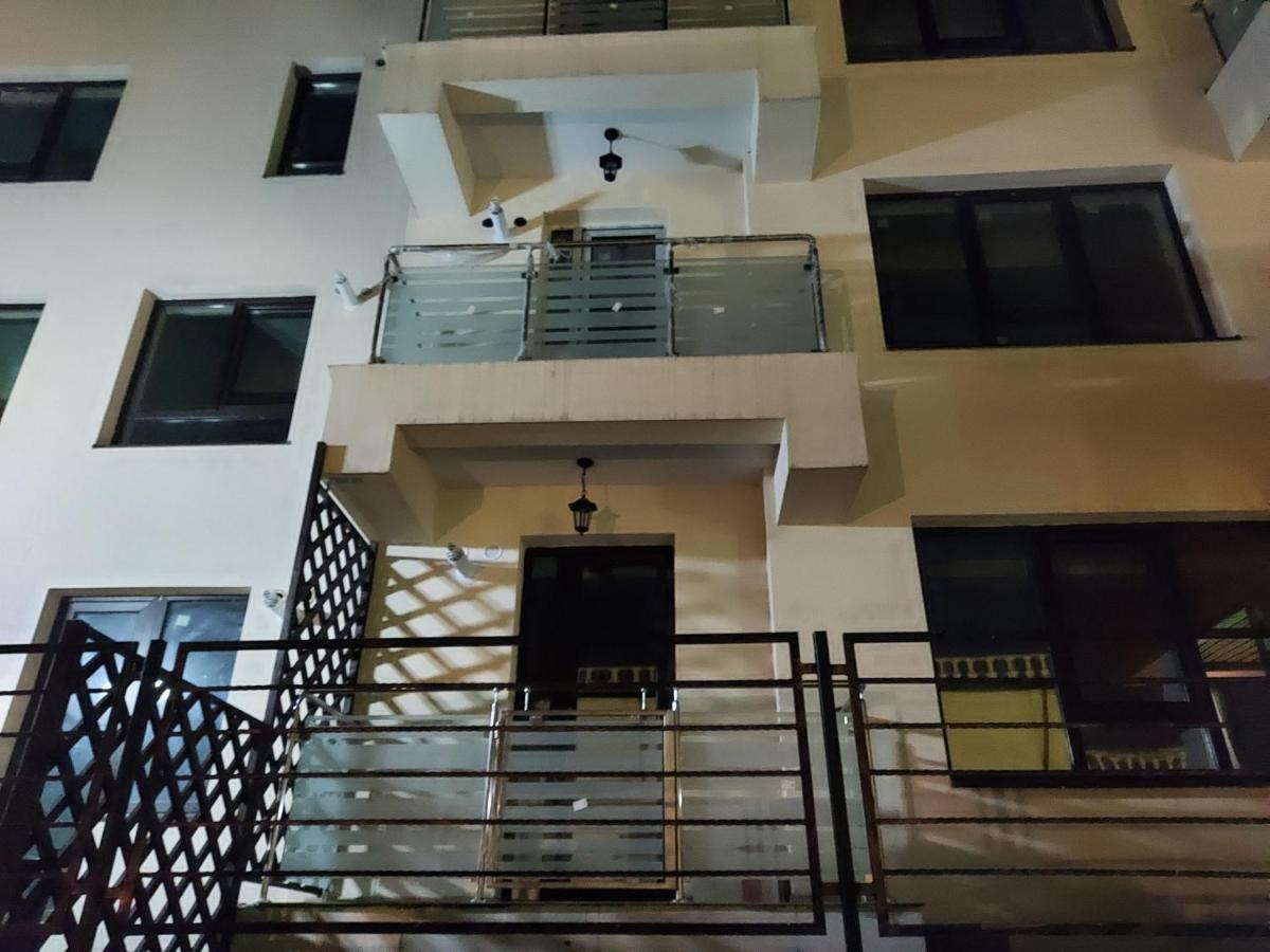 Bya Luxury Apartment Valea Lupului  Luaran gambar