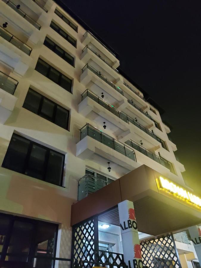 Bya Luxury Apartment Valea Lupului  Luaran gambar